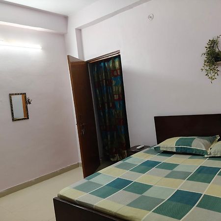 Sharda Homestay Ayodhya Dış mekan fotoğraf